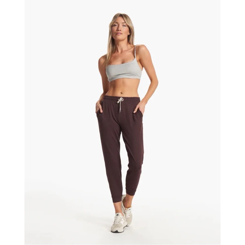 Vuori Performance Jogger - Picture 2 of 13